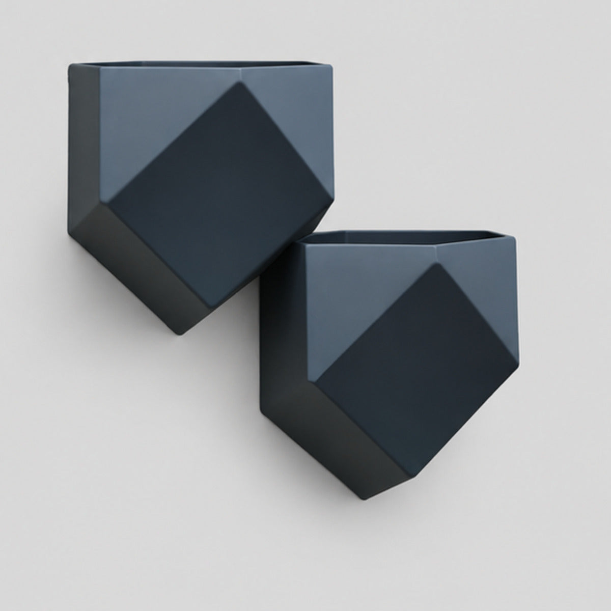 Low Poly Duvar Saksısı
