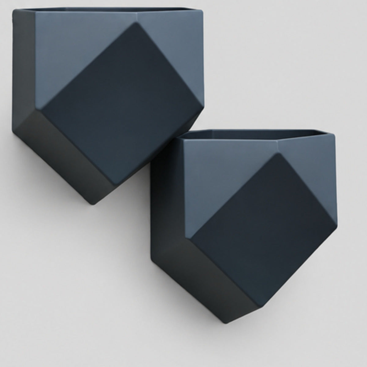 Low Poly Duvar Saksısı