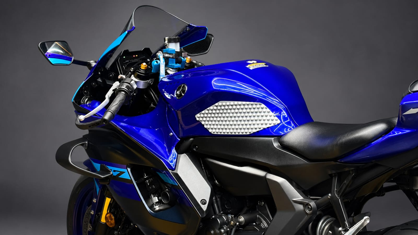 Yamaha R7 Winglet
